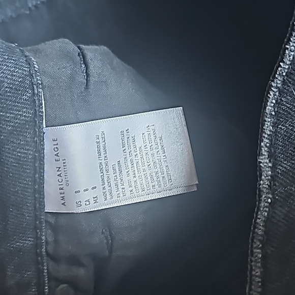 AE Black Denim Mom Short - Picture 9 of 9